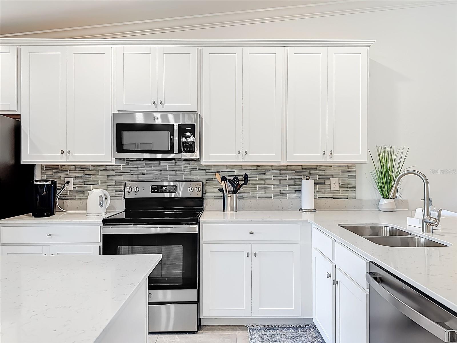 Image 10 of 70 For 5711 Palmer Circle 205