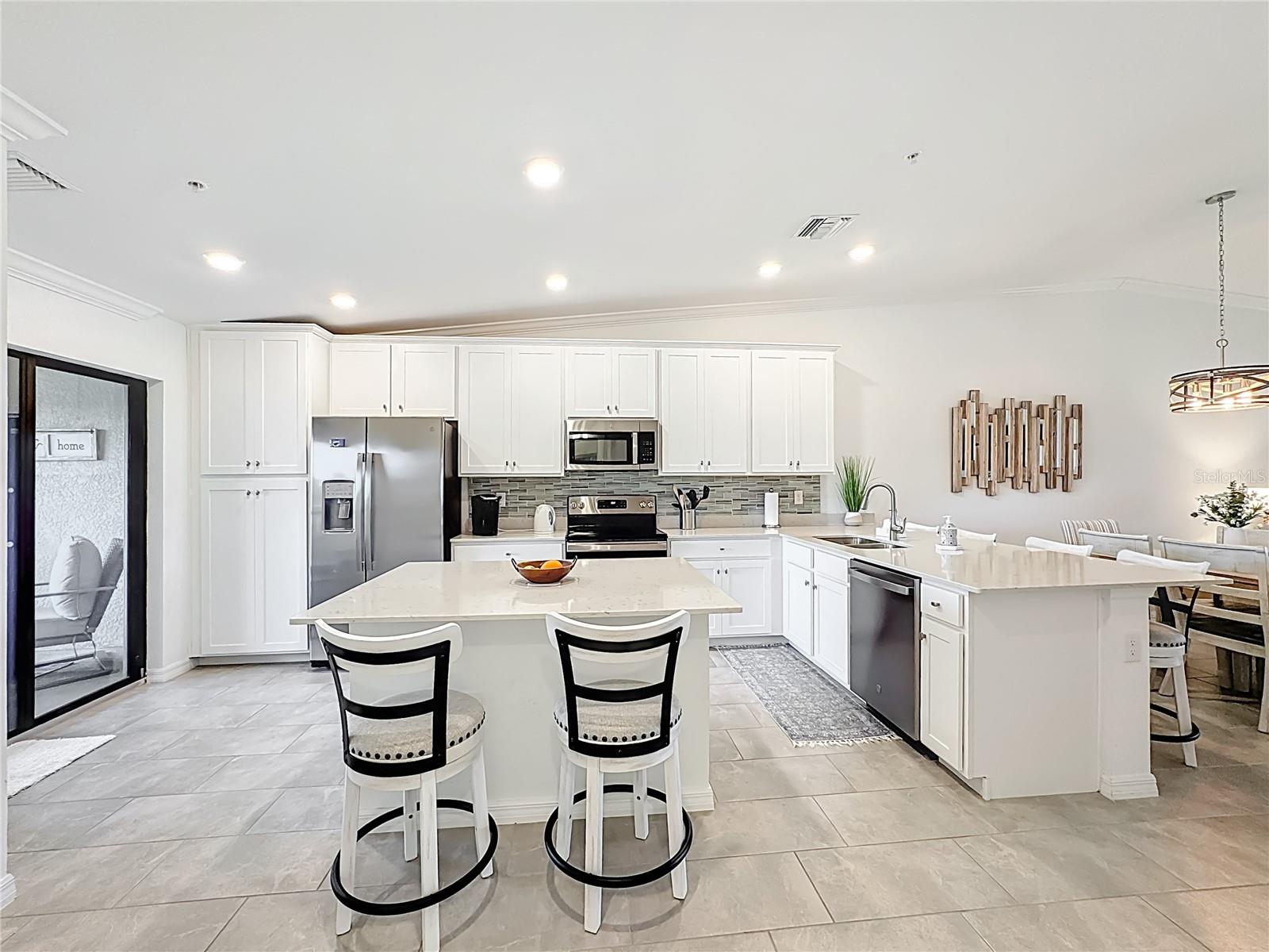 Image 12 of 70 For 5711 Palmer Circle 205