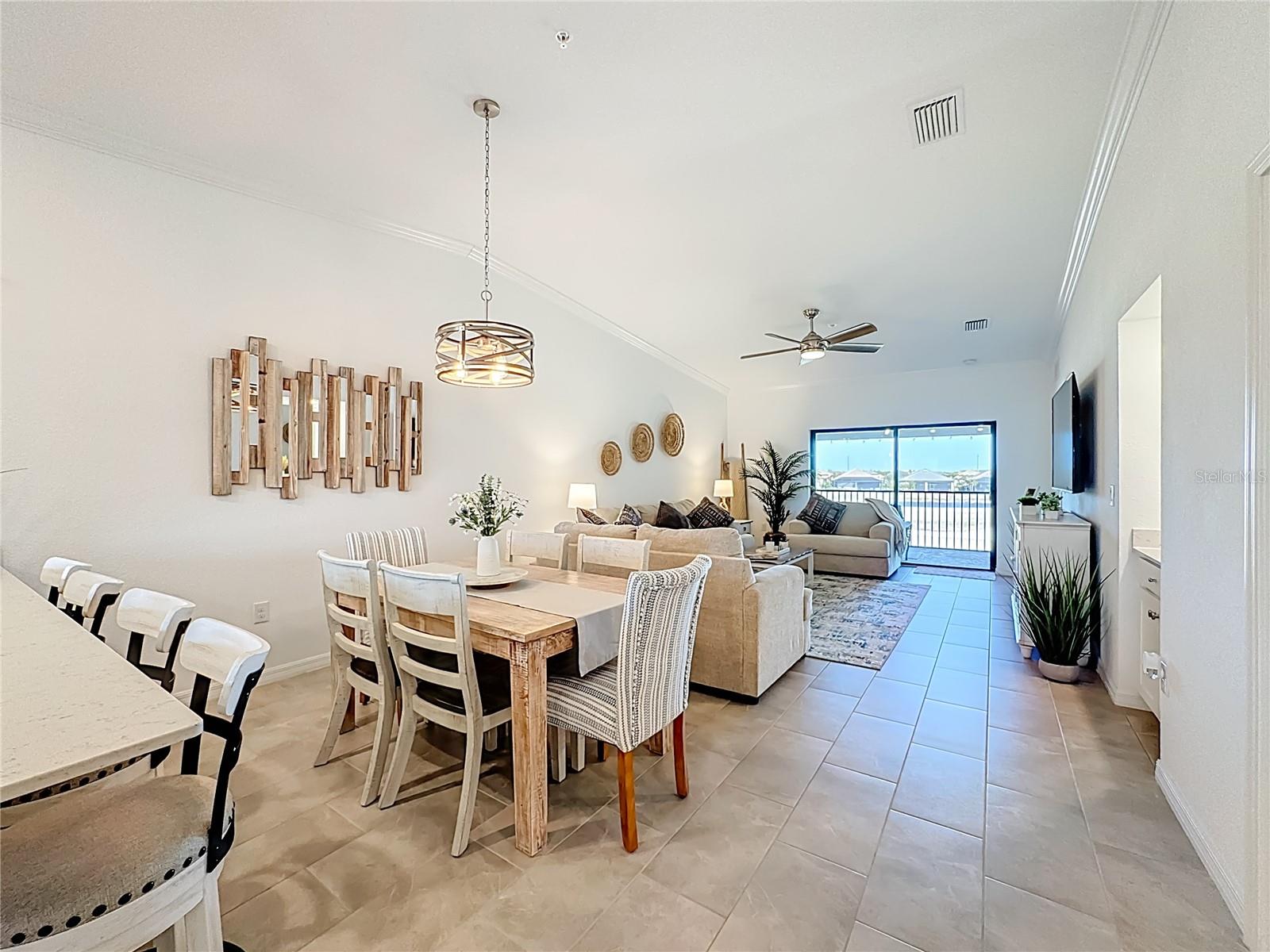 Image 15 of 70 For 5711 Palmer Circle 205