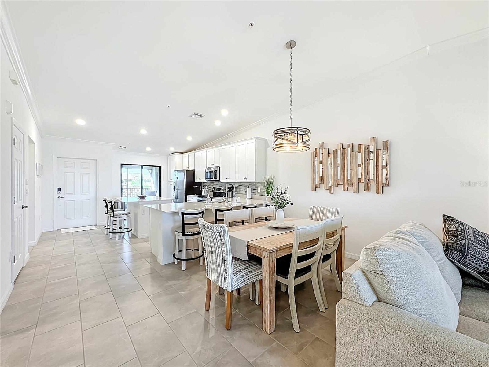 Image 18 of 70 For 5711 Palmer Circle 205