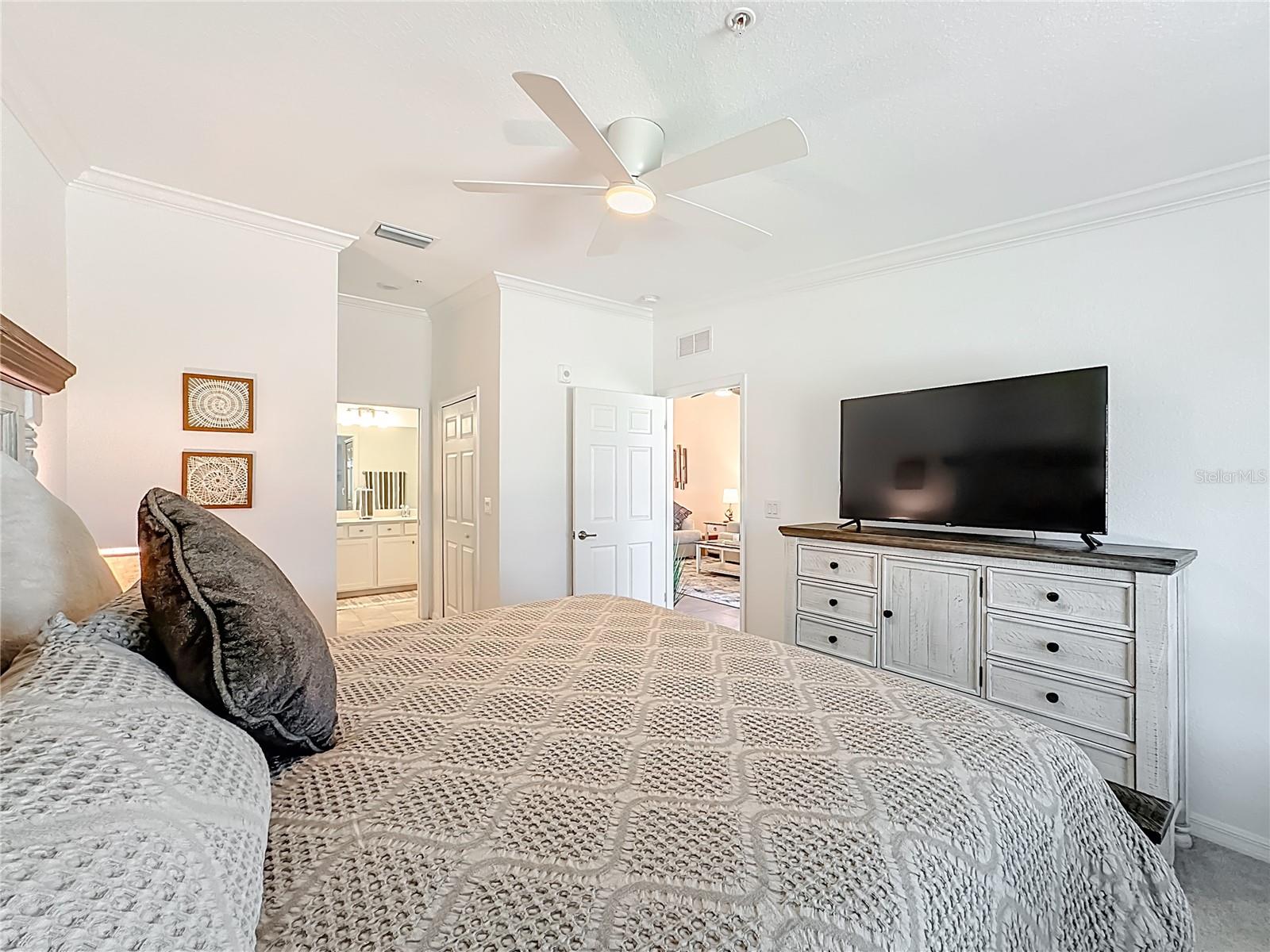 Image 31 of 70 For 5711 Palmer Circle 205