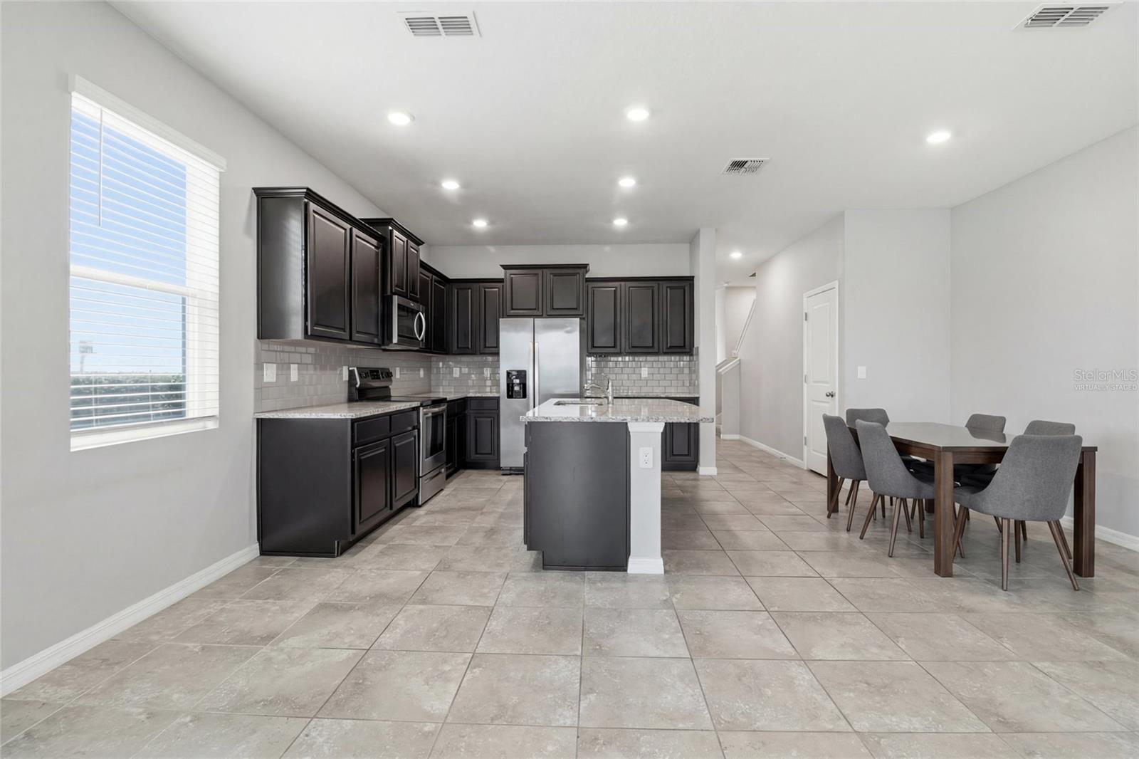 Image 10 of 47 For 4444 Aqua Mirage Street