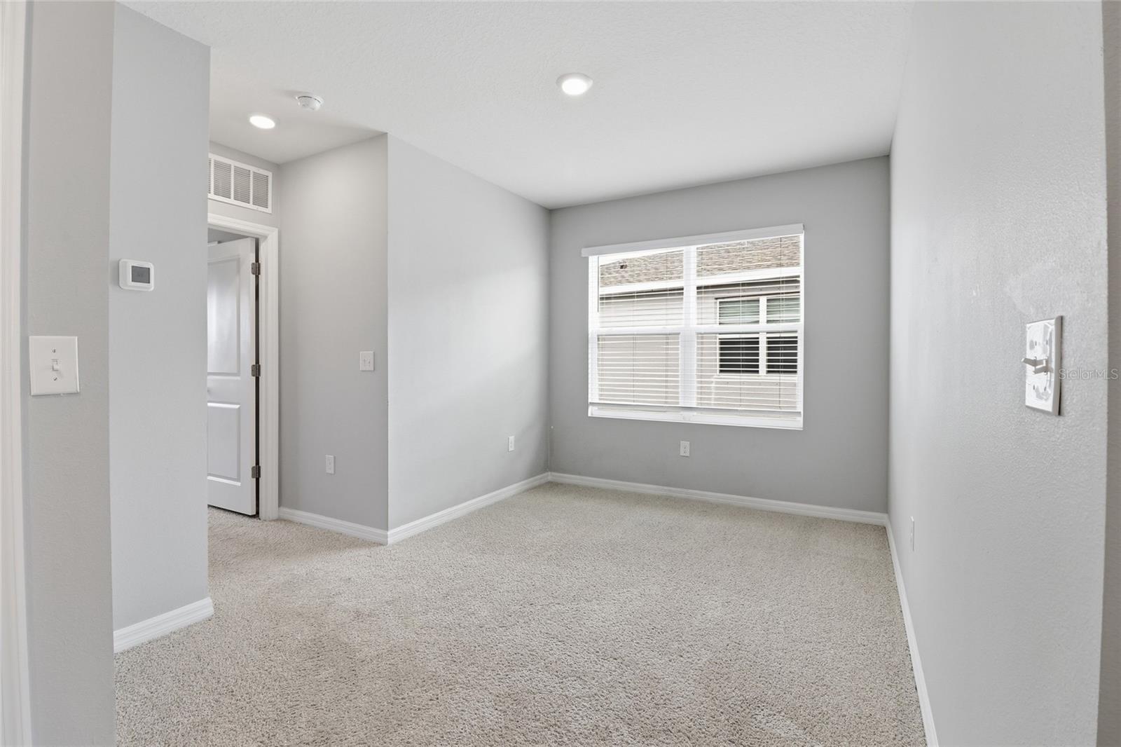 Image 18 of 47 For 4444 Aqua Mirage Street