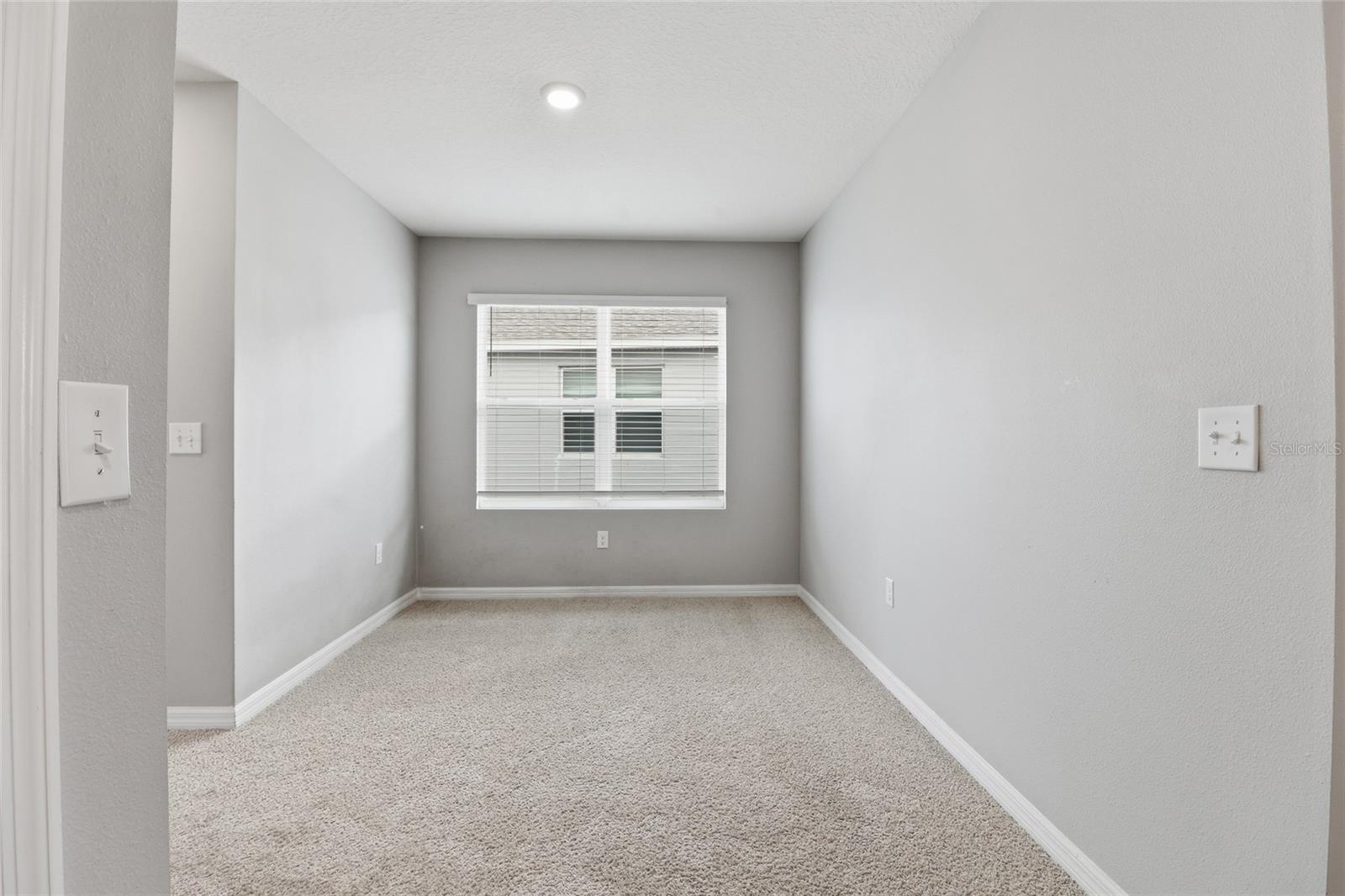 Image 19 of 47 For 4444 Aqua Mirage Street