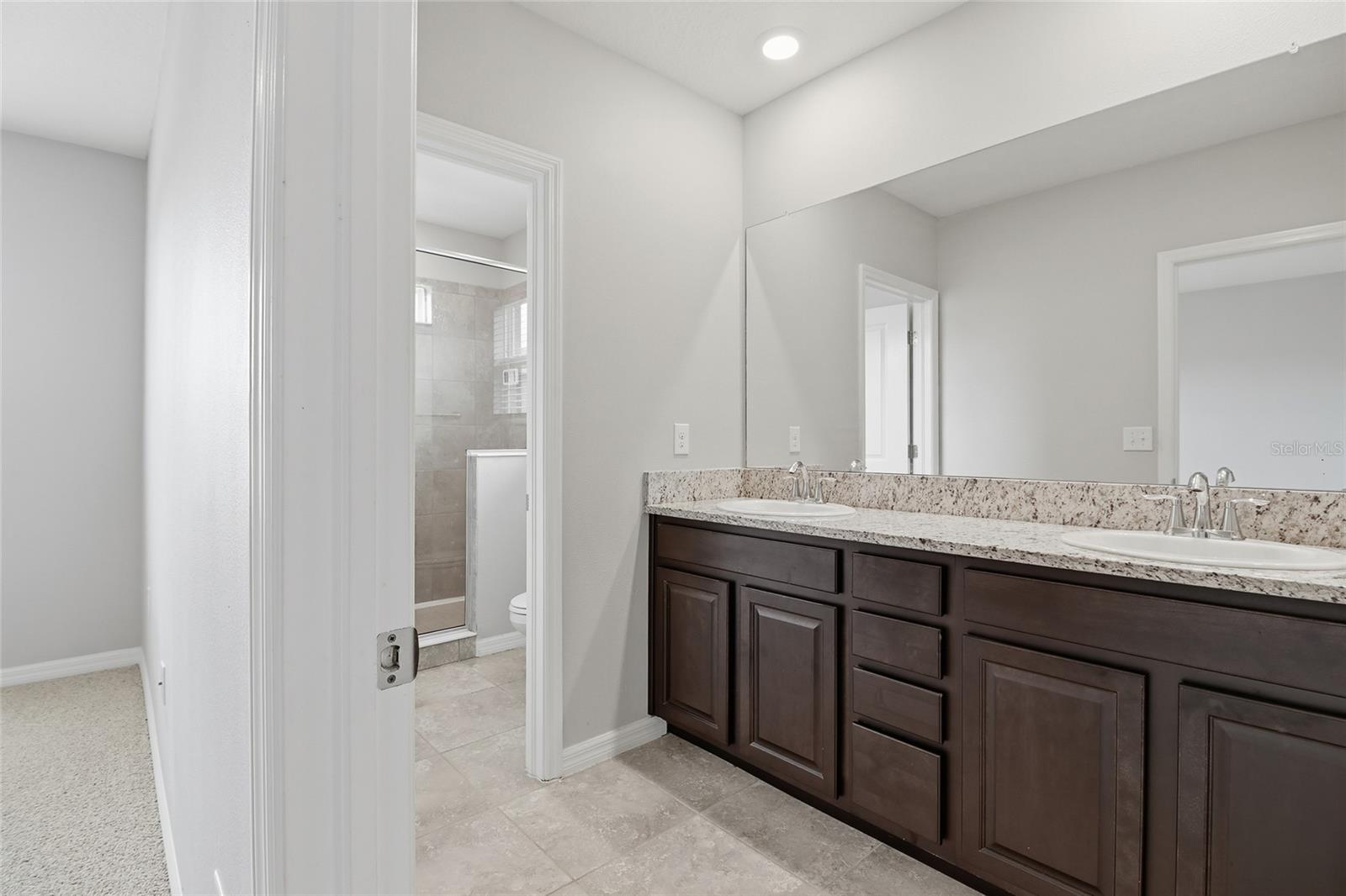 Image 24 of 47 For 4444 Aqua Mirage Street