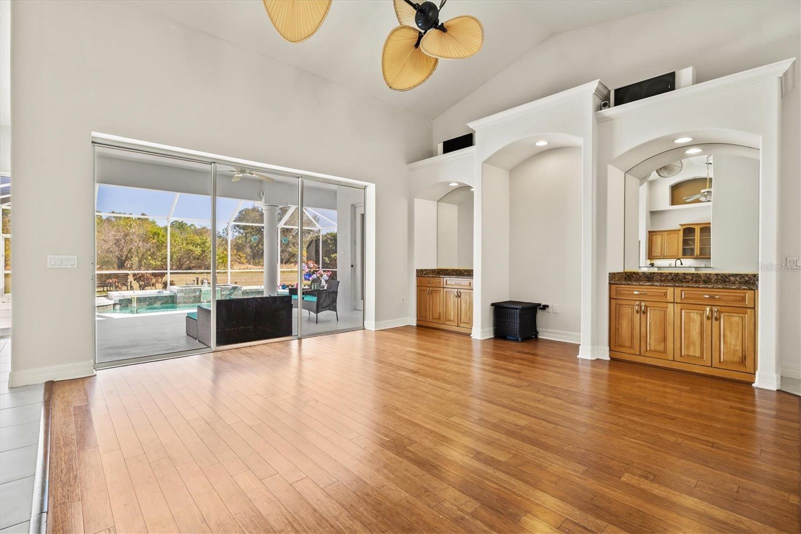 Image 12 of 97 For 4008 Twin Rivers Trail