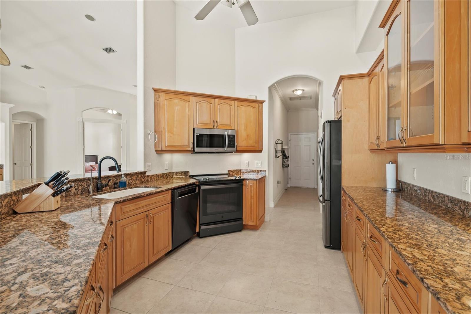 Image 23 of 97 For 4008 Twin Rivers Trail