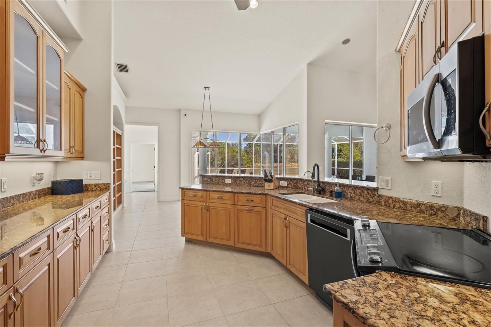 Image 24 of 97 For 4008 Twin Rivers Trail