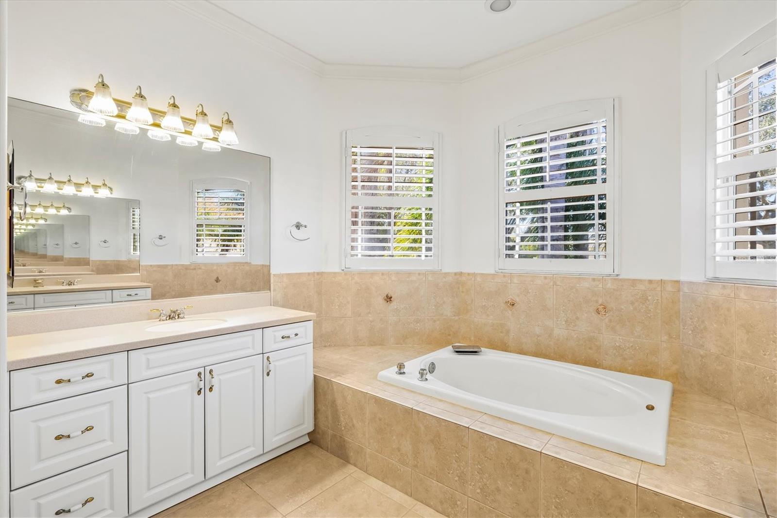 Image 34 of 97 For 4008 Twin Rivers Trail