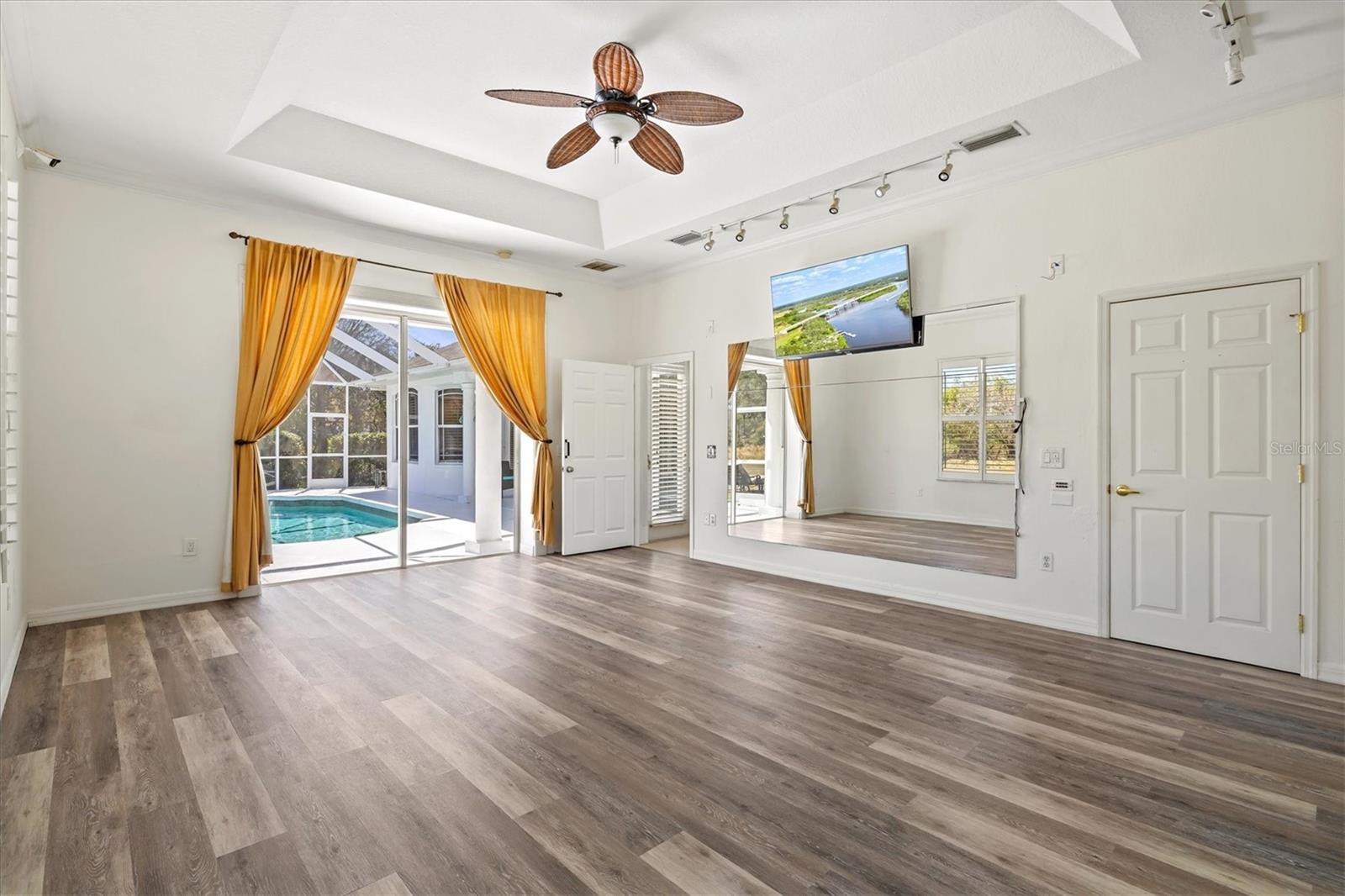 Image 40 of 97 For 4008 Twin Rivers Trail