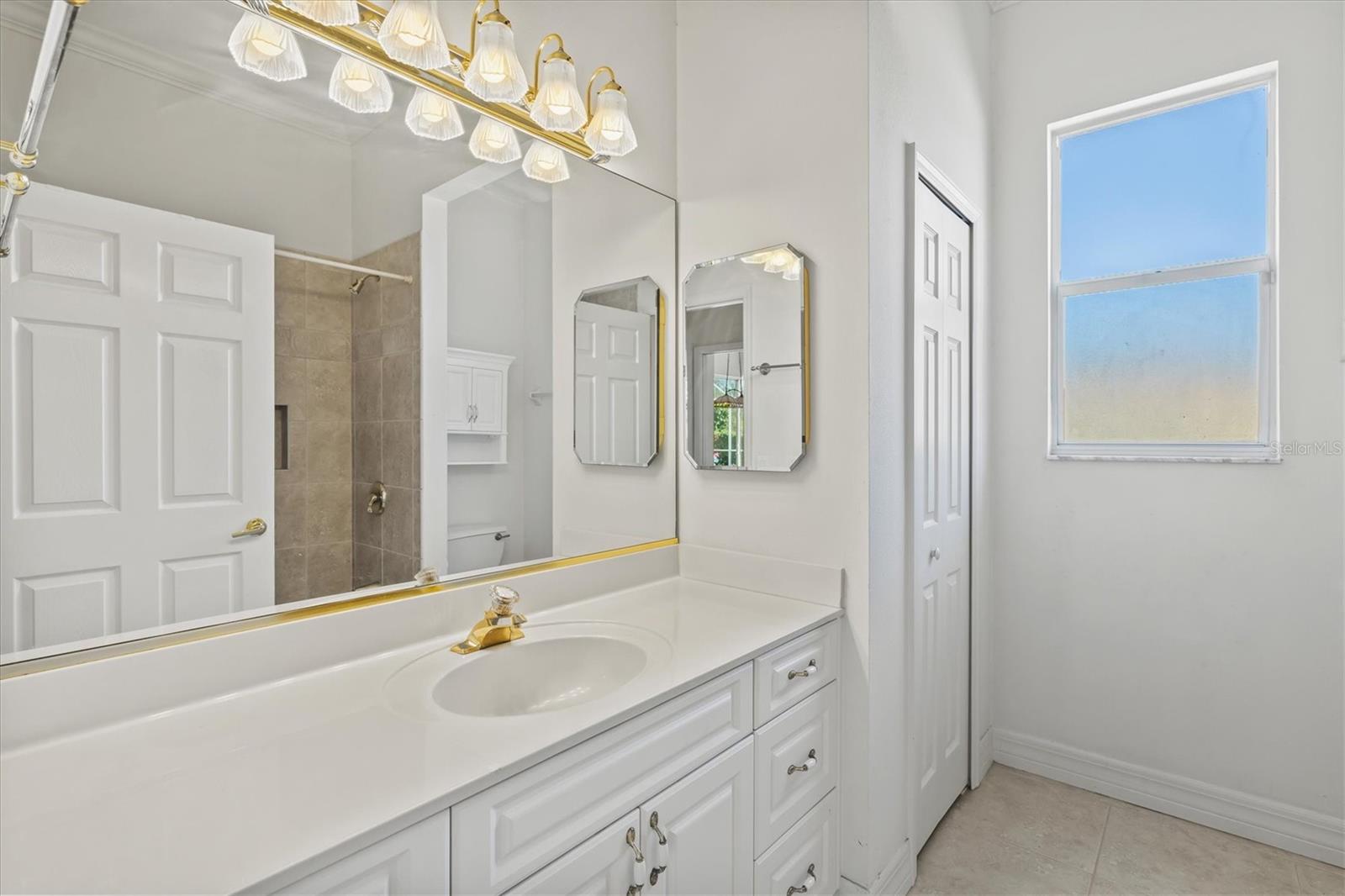 Image 44 of 97 For 4008 Twin Rivers Trail