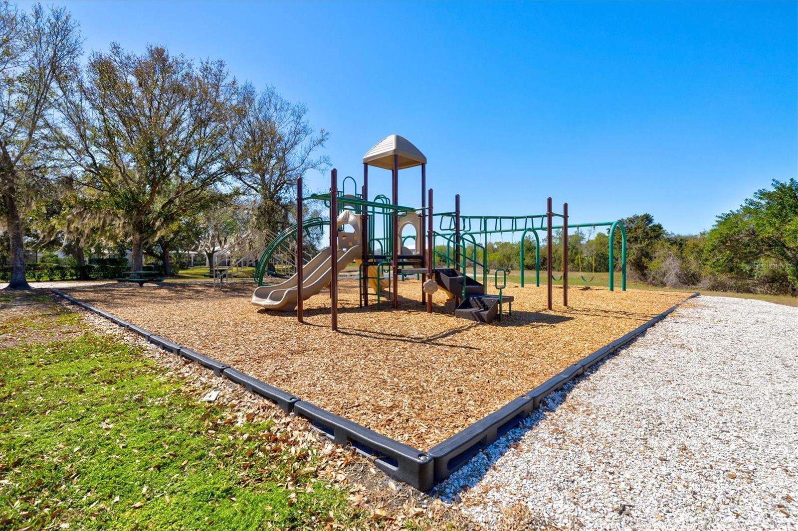 Image 84 of 97 For 4008 Twin Rivers Trail