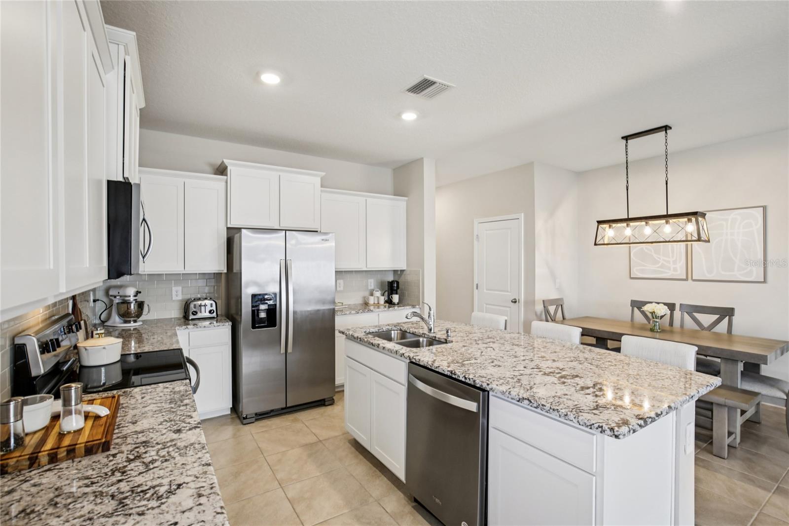 Image 13 of 34 For 2813 Midnight Pearl Drive