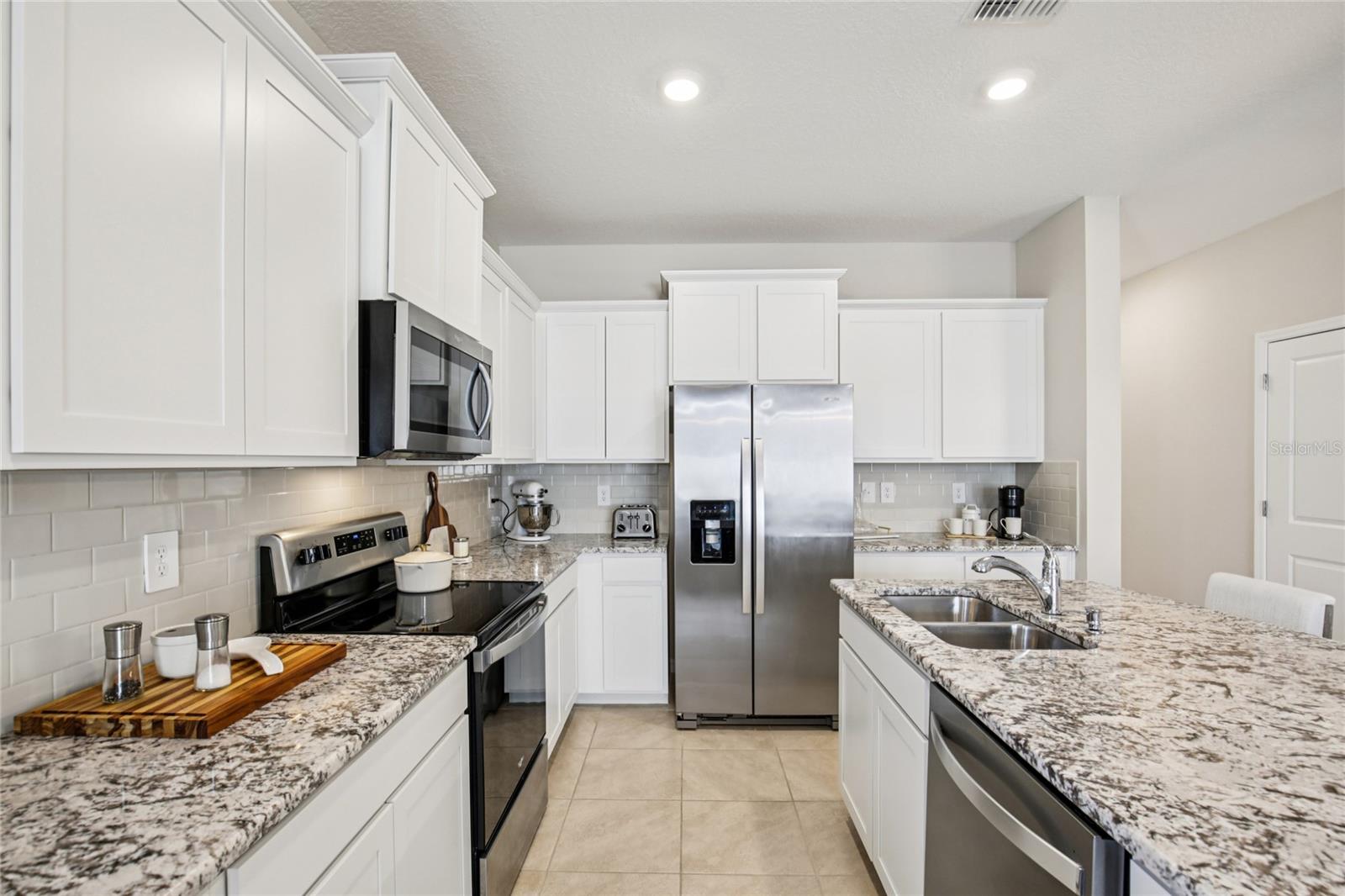 Image 15 of 34 For 2813 Midnight Pearl Drive