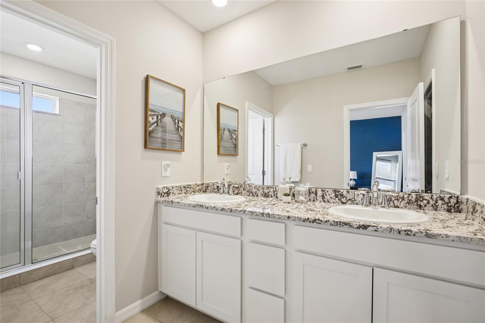 Image 20 of 34 For 2813 Midnight Pearl Drive