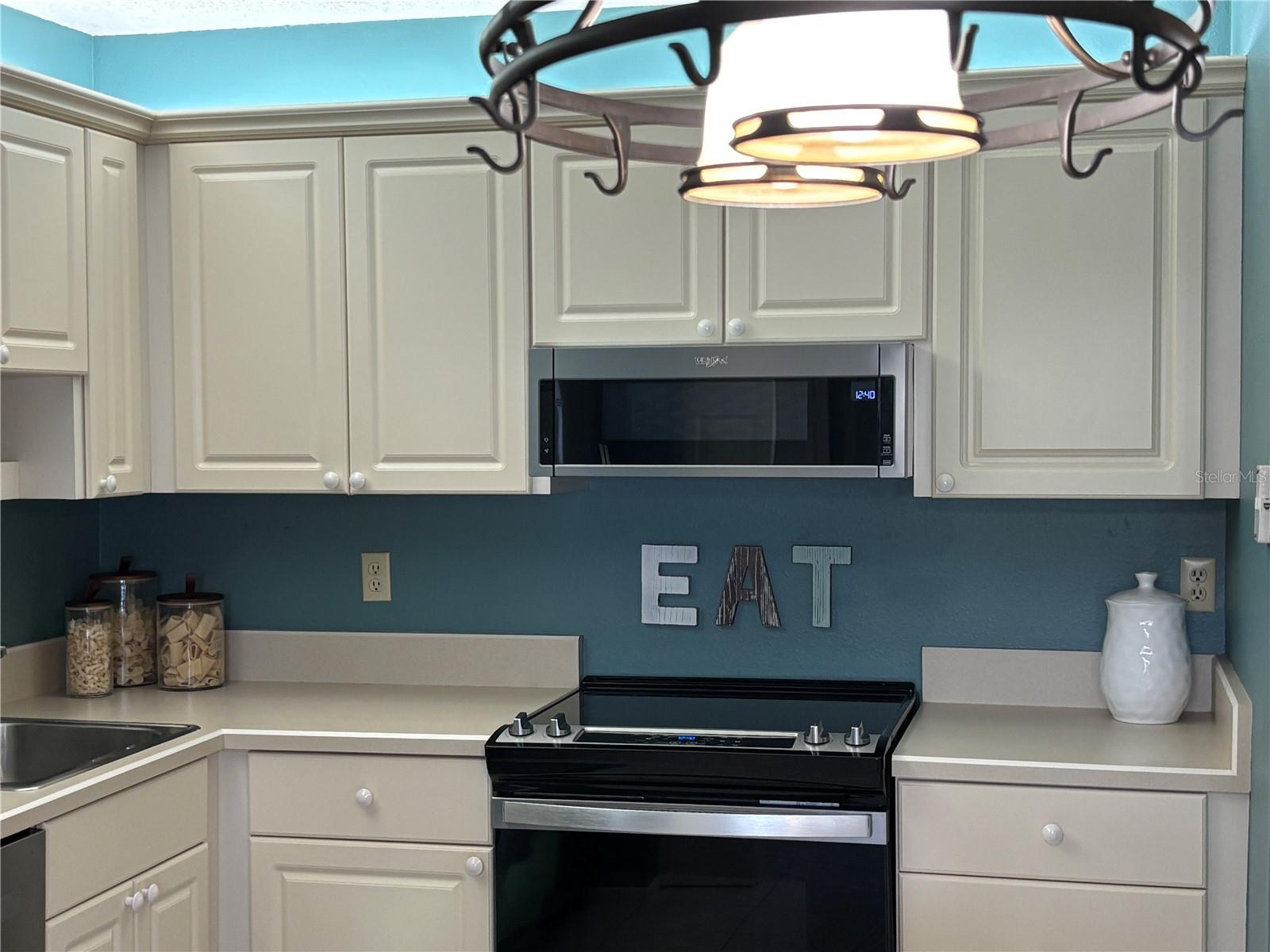 Image 9 of 24 For 3801 40th Street Court W