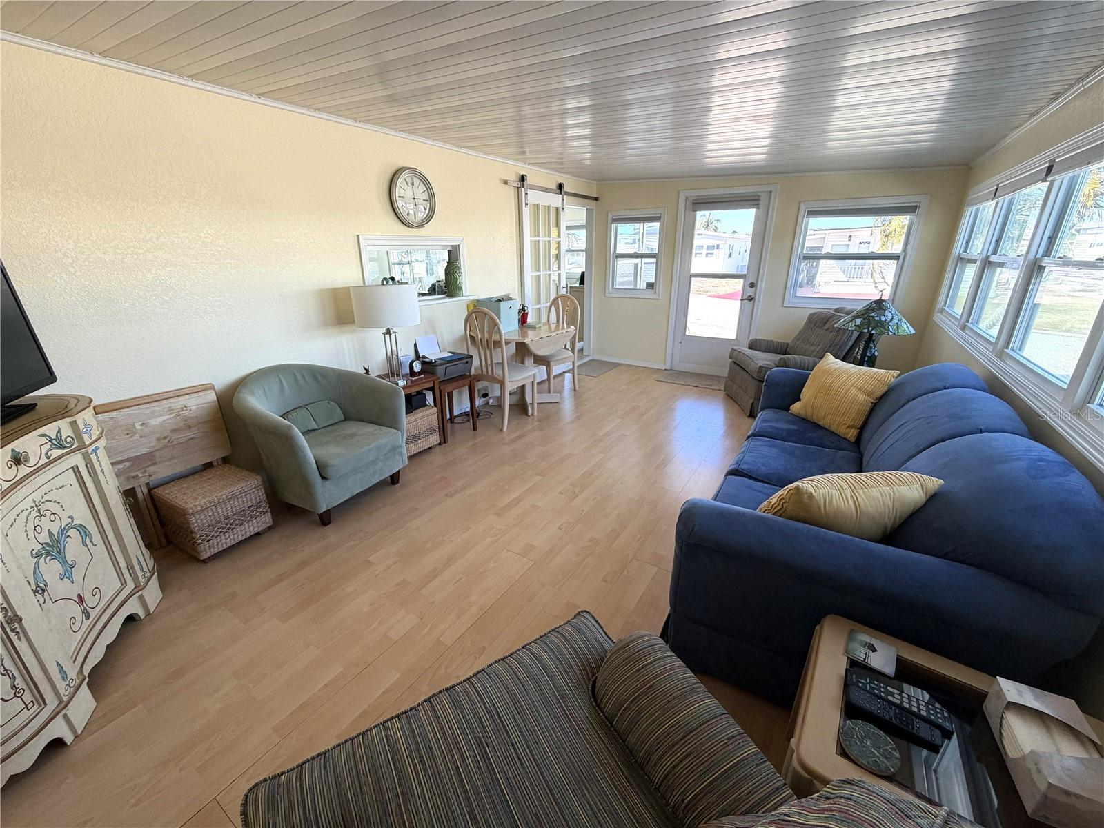 Image 11 of 79 For 1862 Palm Springs Street