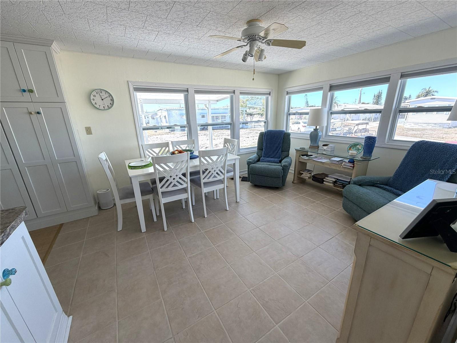 Image 13 of 79 For 1862 Palm Springs Street