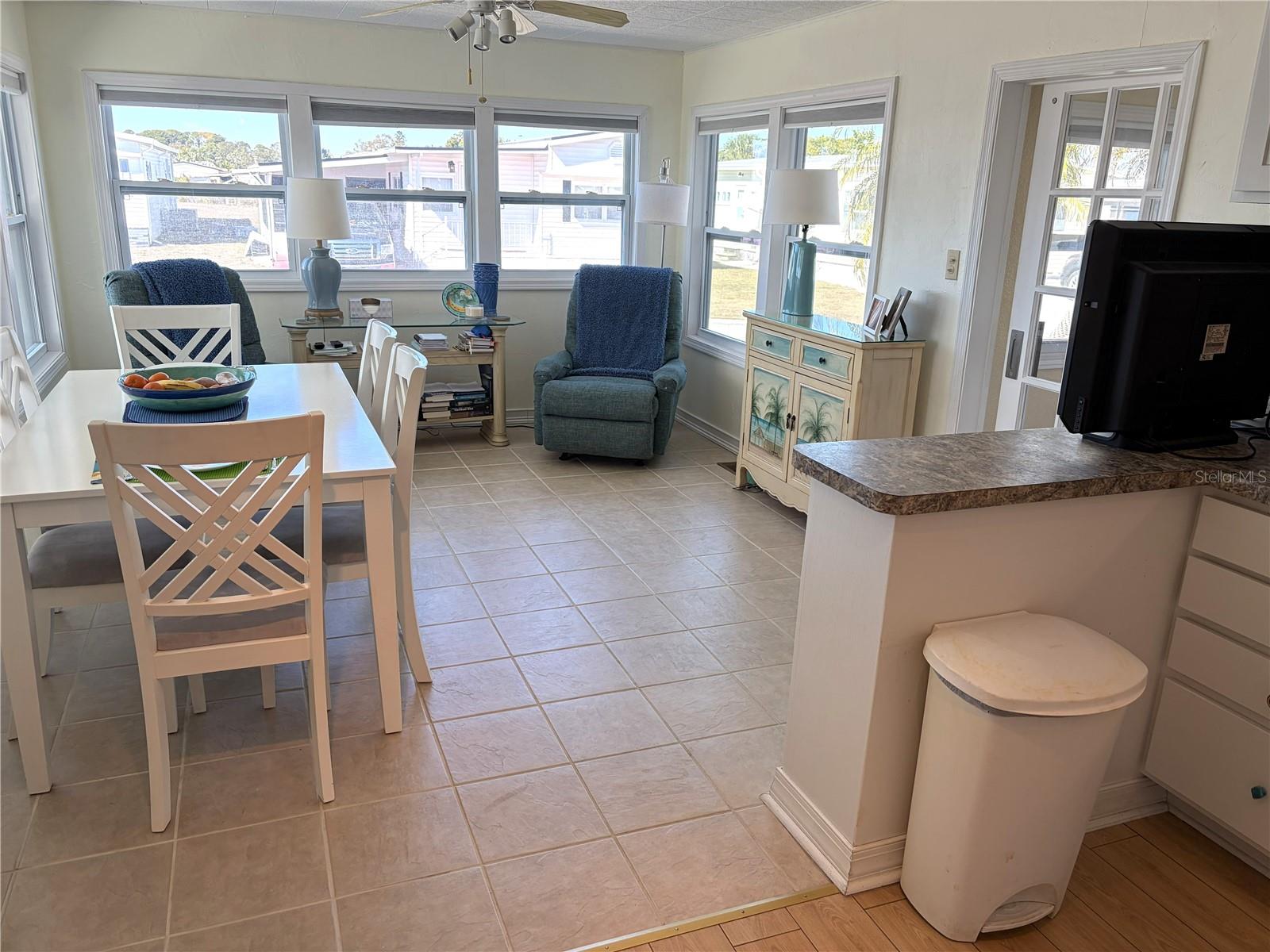 Image 20 of 79 For 1862 Palm Springs Street