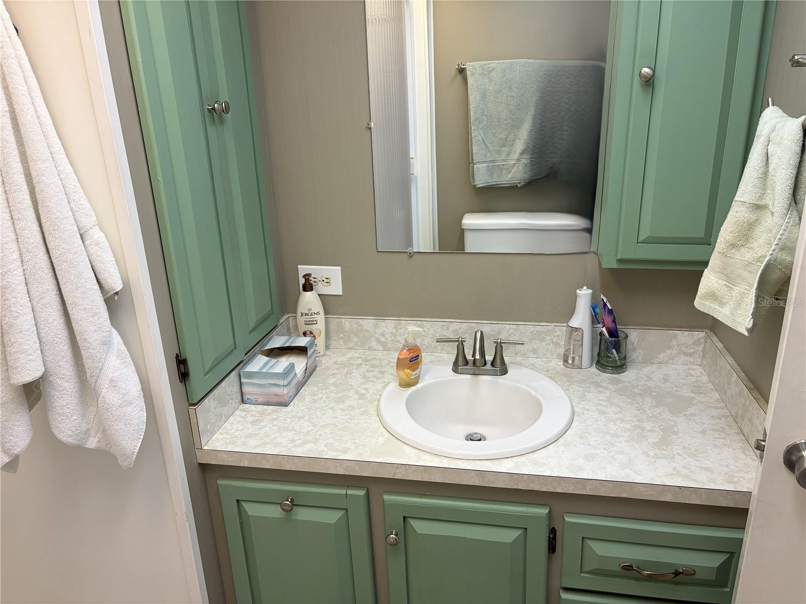 Image 28 of 79 For 1862 Palm Springs Street