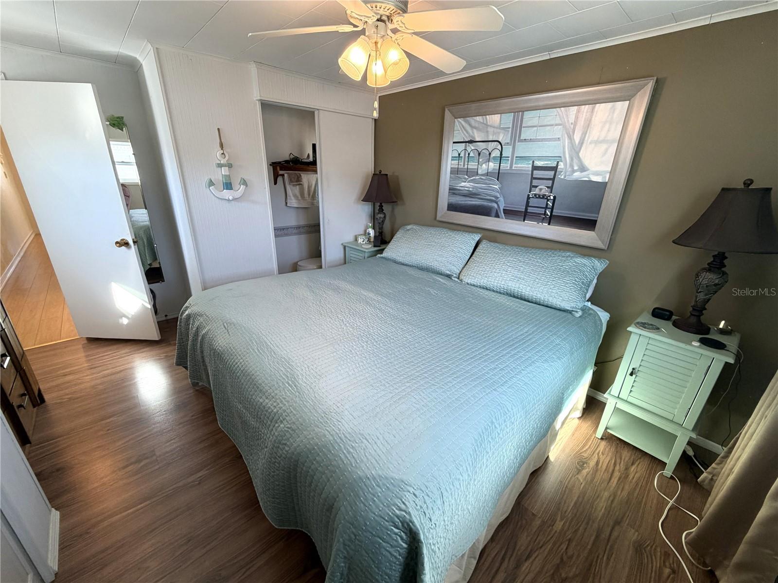 Image 31 of 79 For 1862 Palm Springs Street