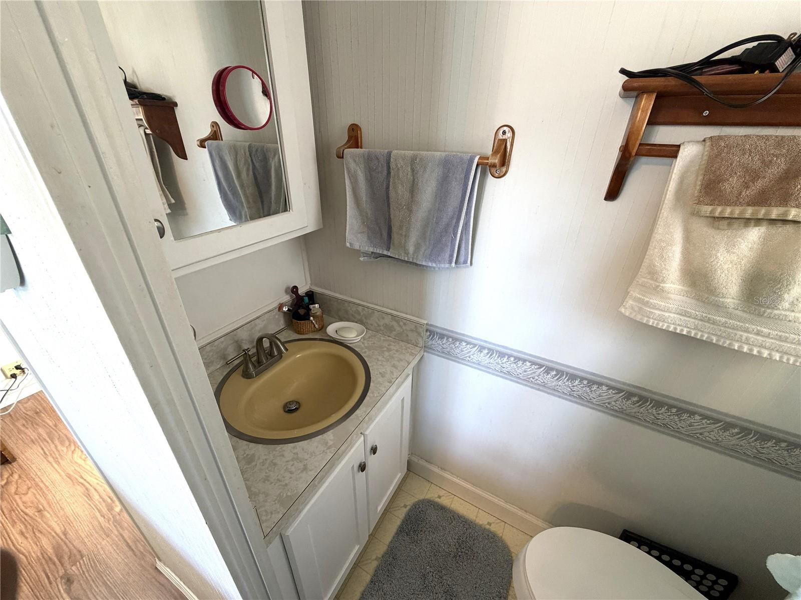 Image 33 of 79 For 1862 Palm Springs Street