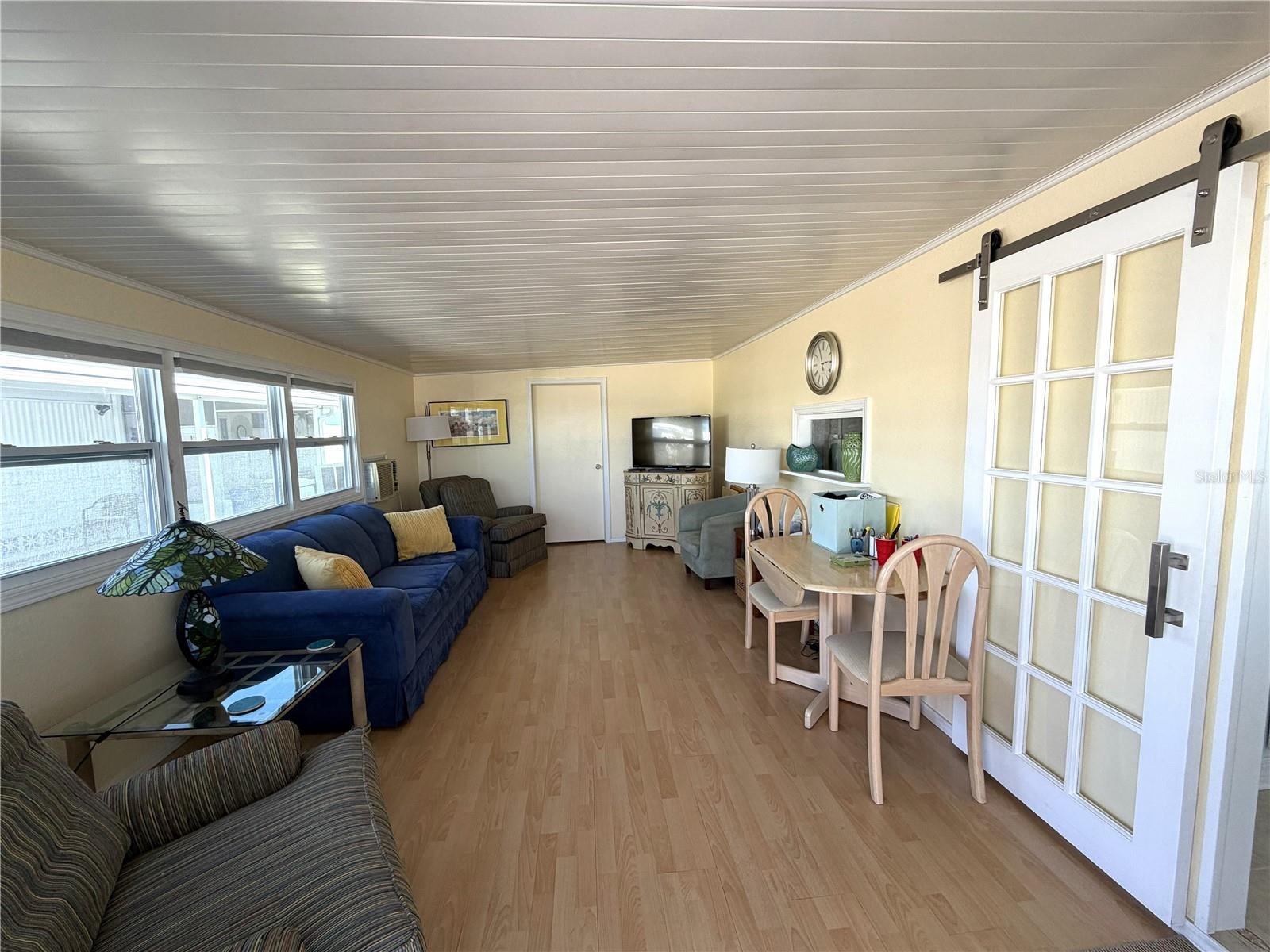 Image 8 of 79 For 1862 Palm Springs Street