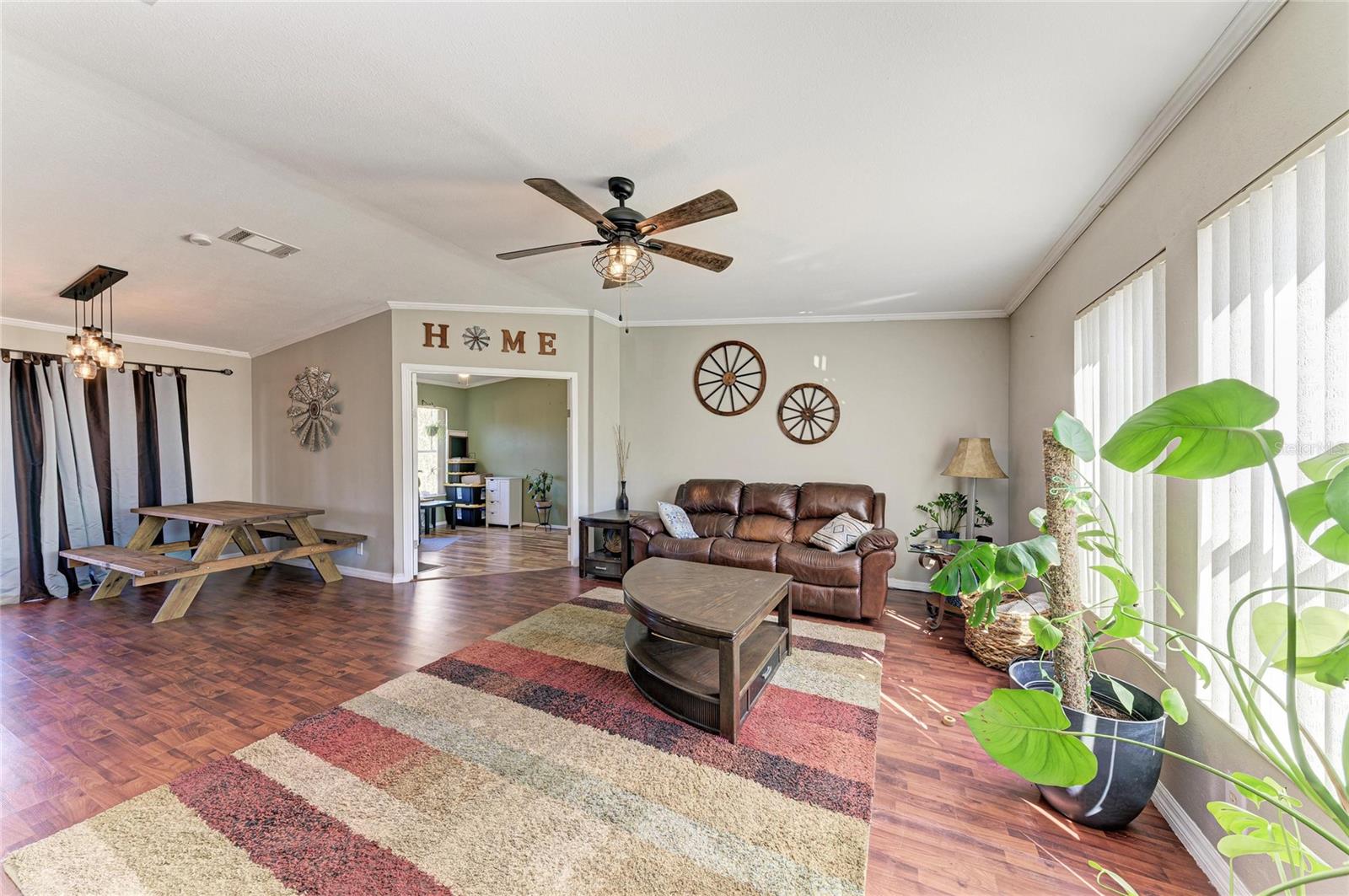 Image 10 of 73 For 4678 253rd Street E