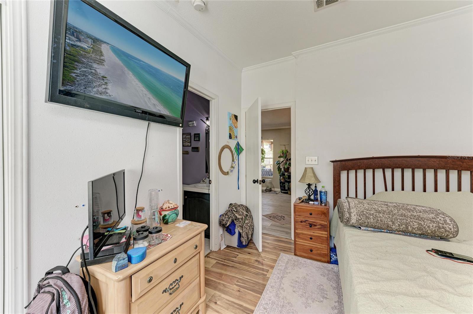 Image 30 of 73 For 4678 253rd Street E