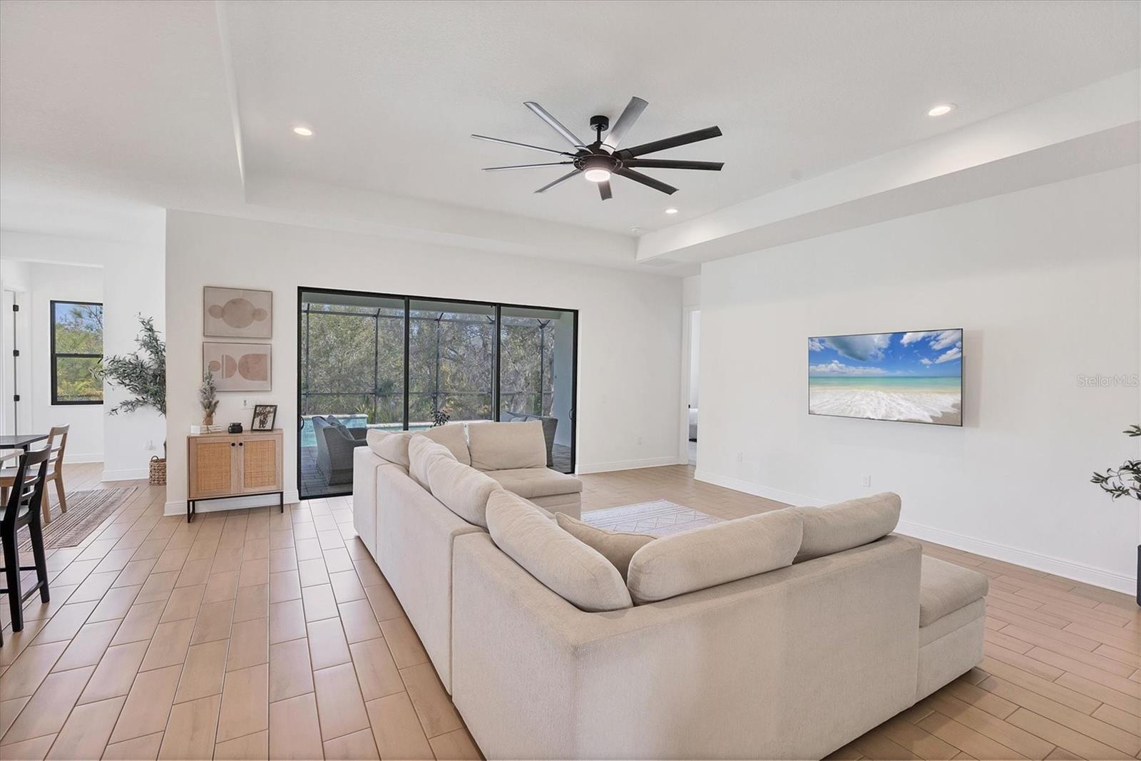 Image 13 of 79 For 13521 Deep Blue Place