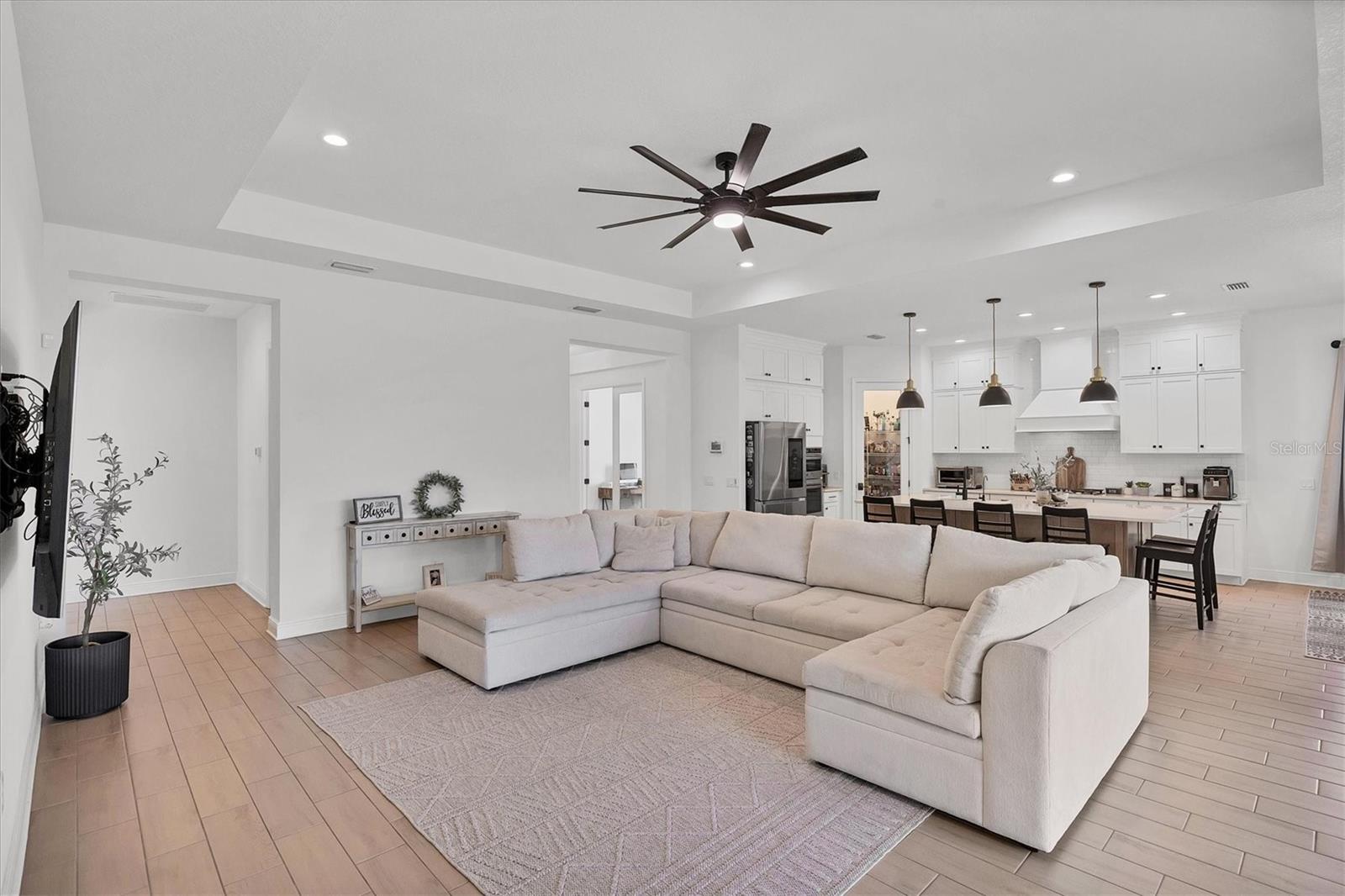 Image 17 of 79 For 13521 Deep Blue Place