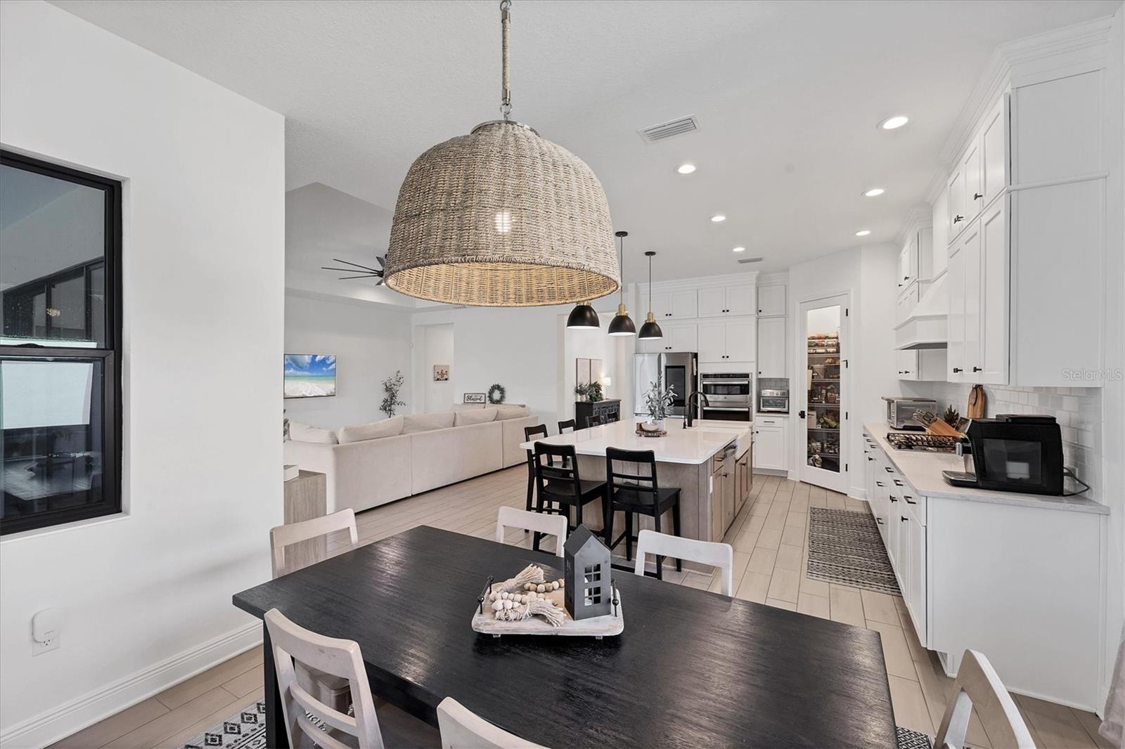 Image 19 of 79 For 13521 Deep Blue Place