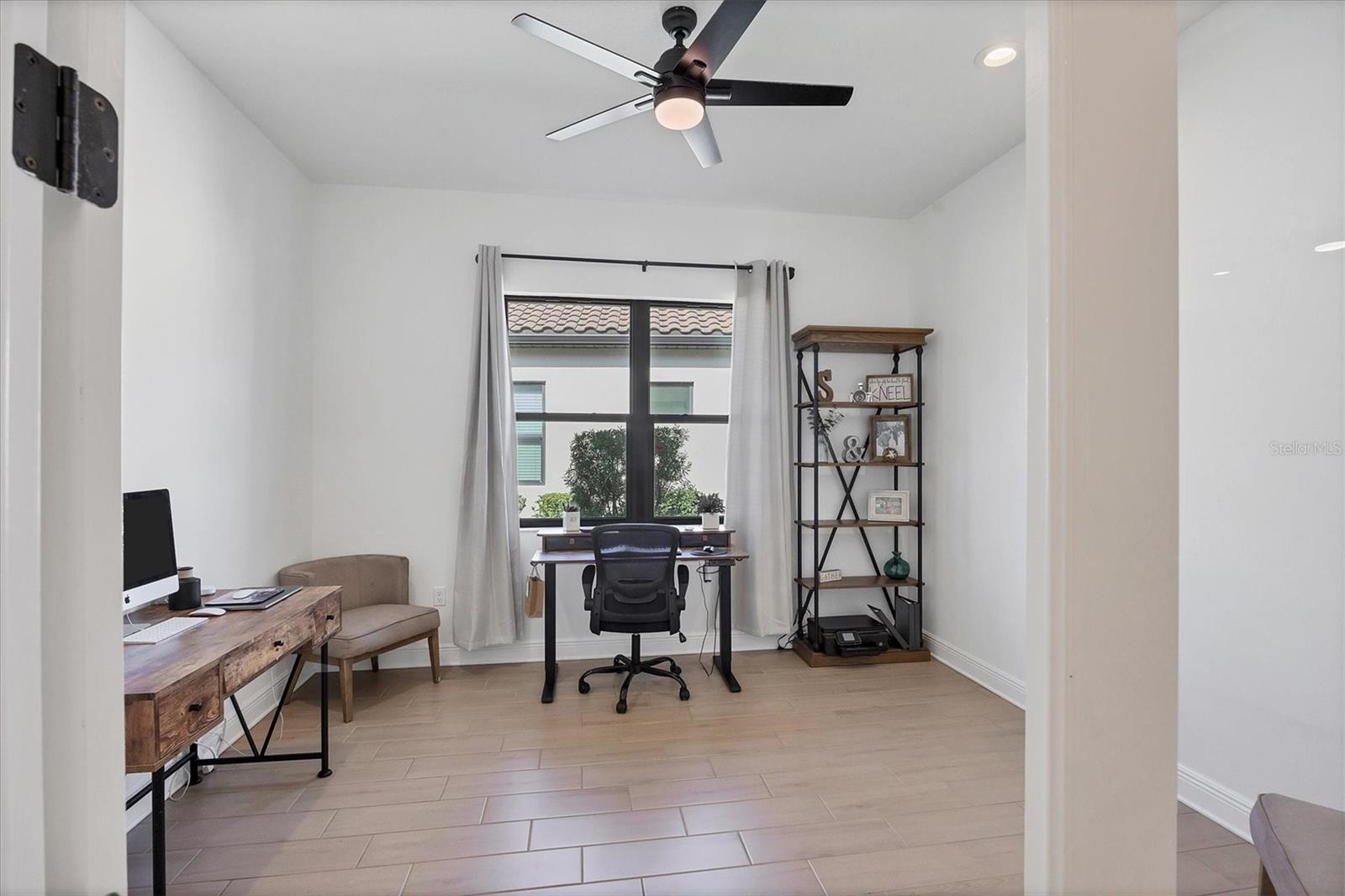 Image 46 of 79 For 13521 Deep Blue Place