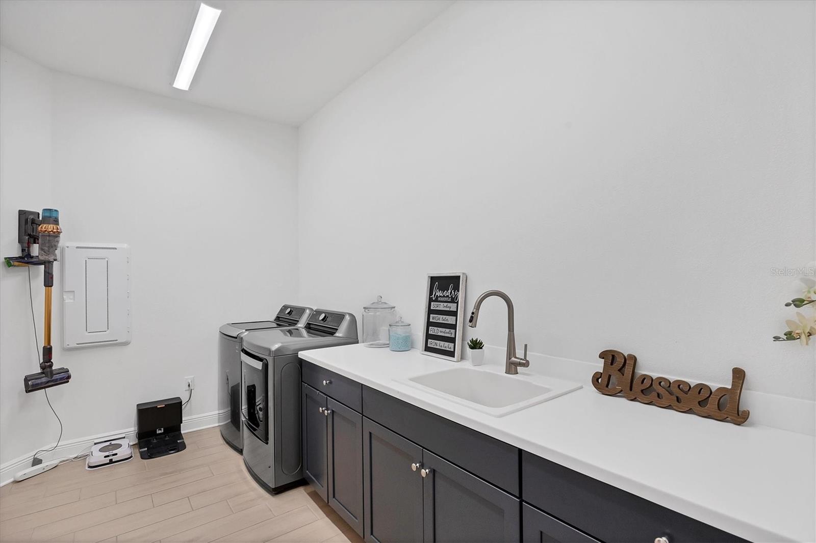 Image 48 of 79 For 13521 Deep Blue Place