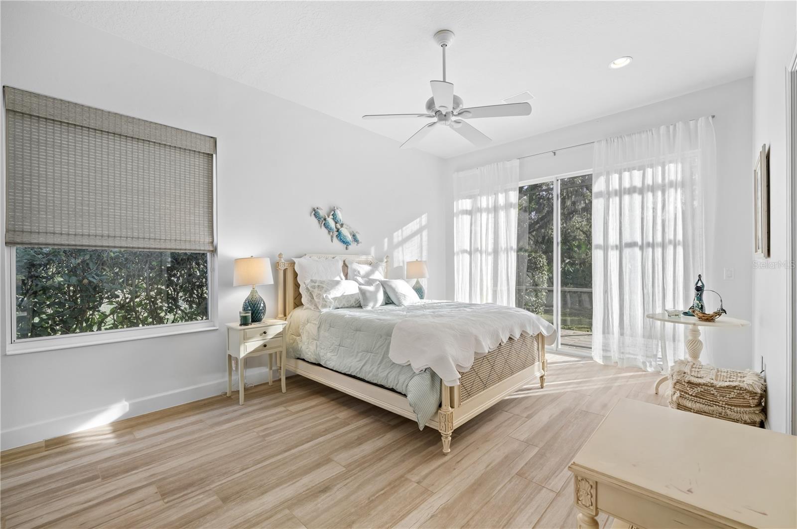 Listing photo id 28 for 10147 Cherry Hills Avenue Circle