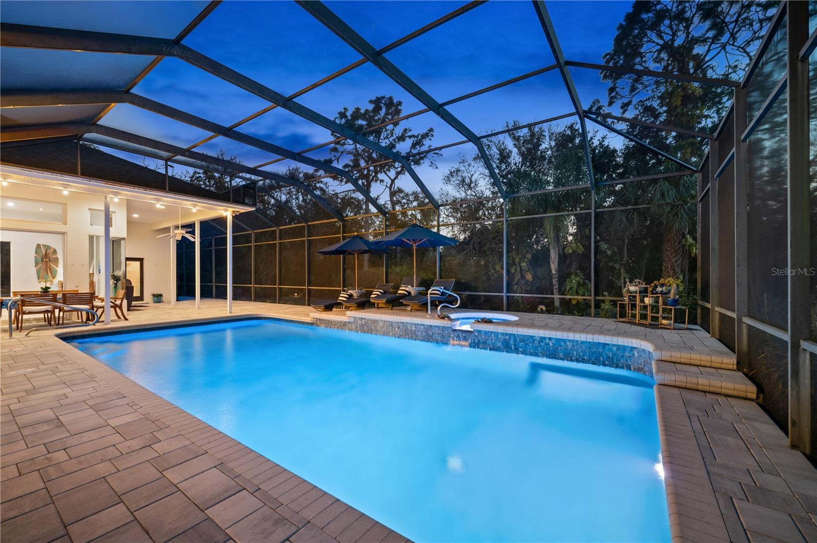 Listing photo id 41 for 10147 Cherry Hills Avenue Circle