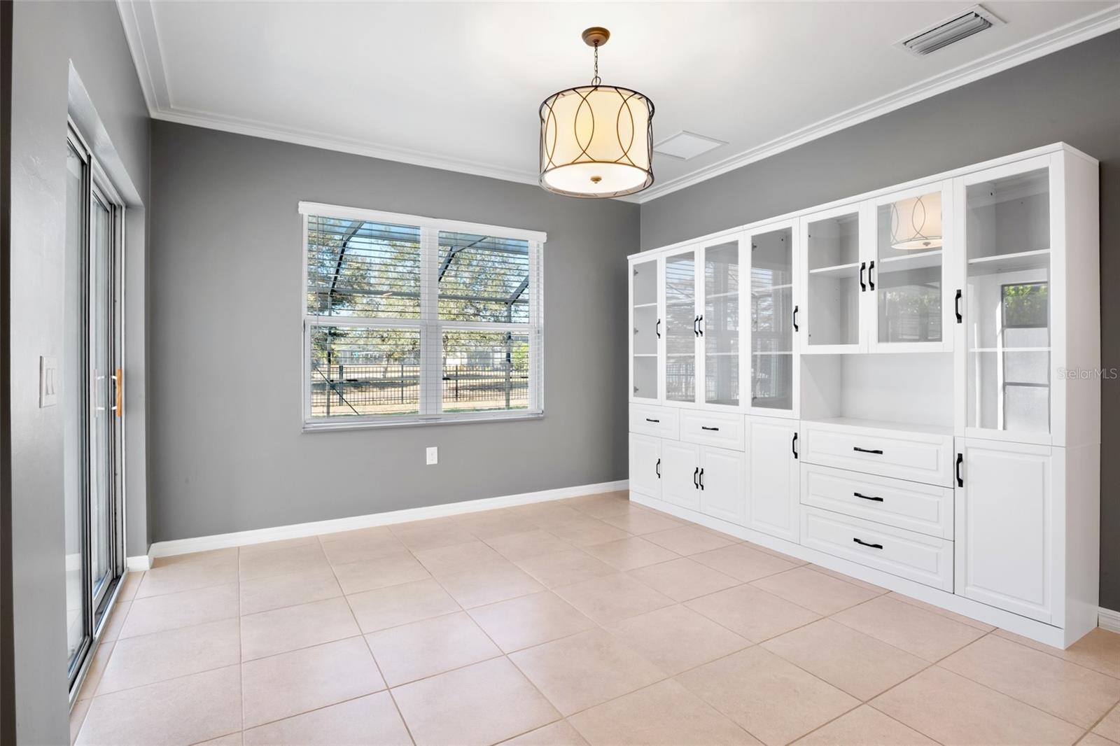 Image 11 of 29 For 28101 Arrowhead Circle