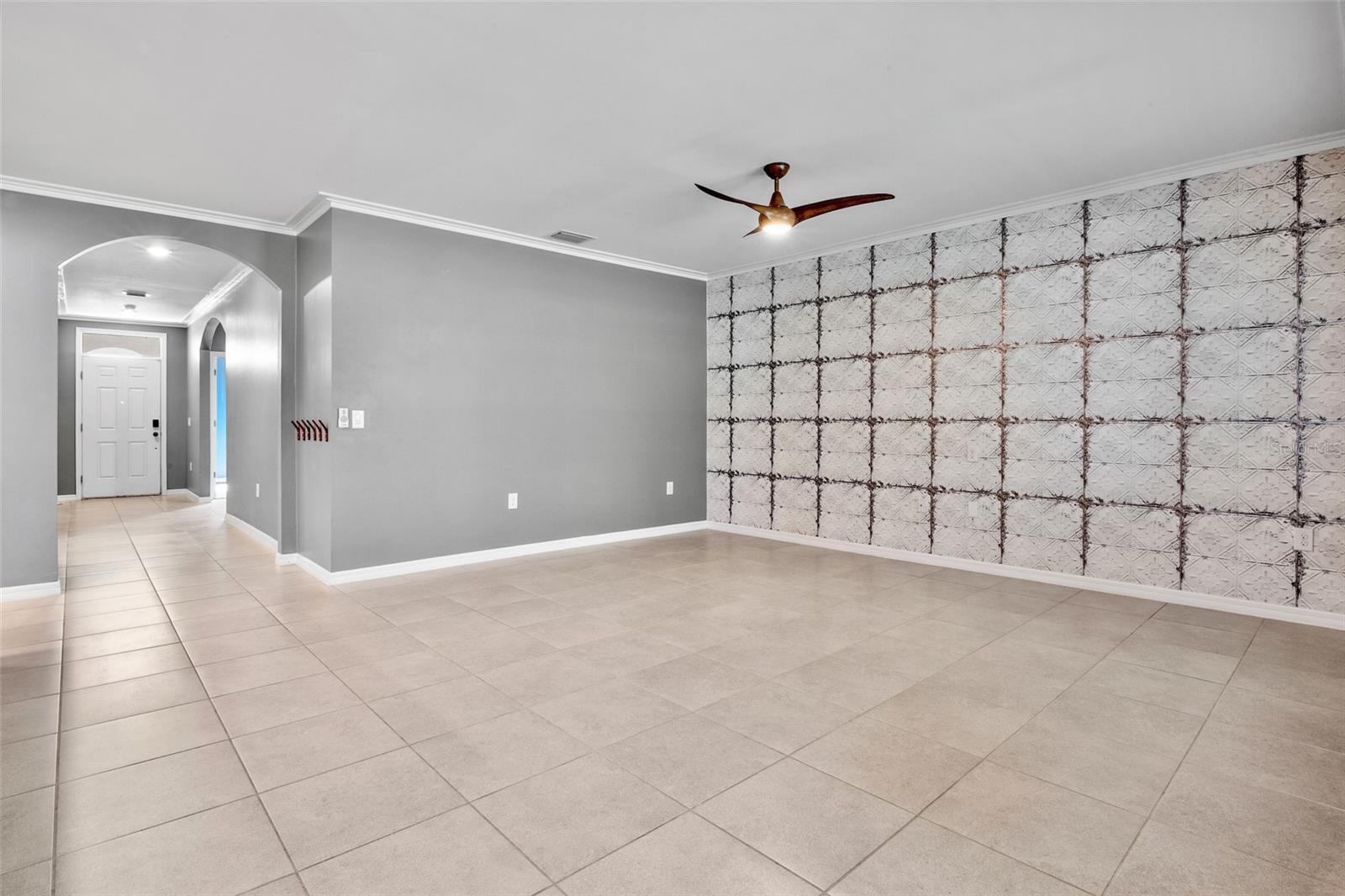 Image 7 of 29 For 28101 Arrowhead Circle