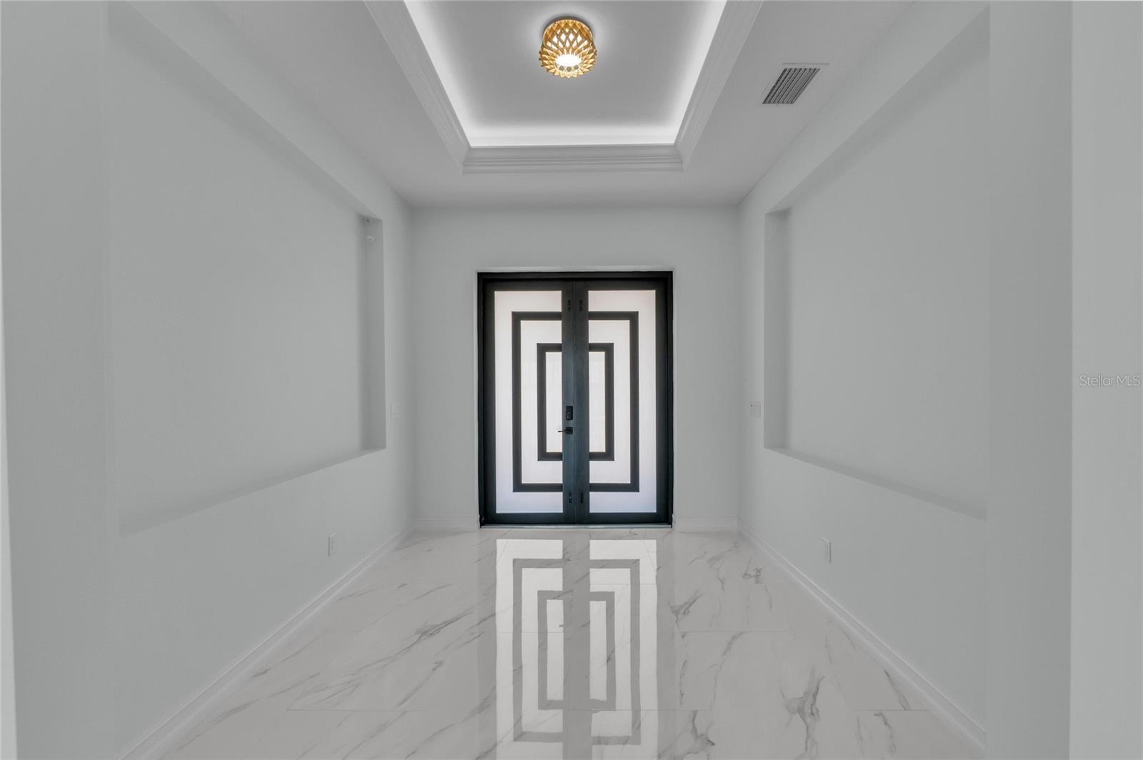 Image 11 of 65 For 2228 Harbour Drive