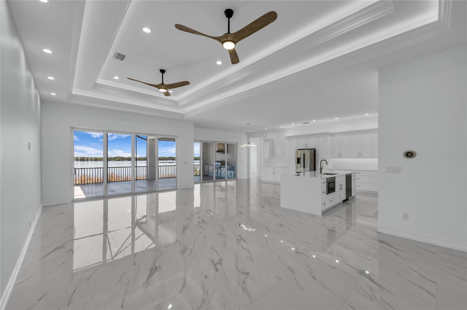 Image 14 of 65 For 2228 Harbour Drive