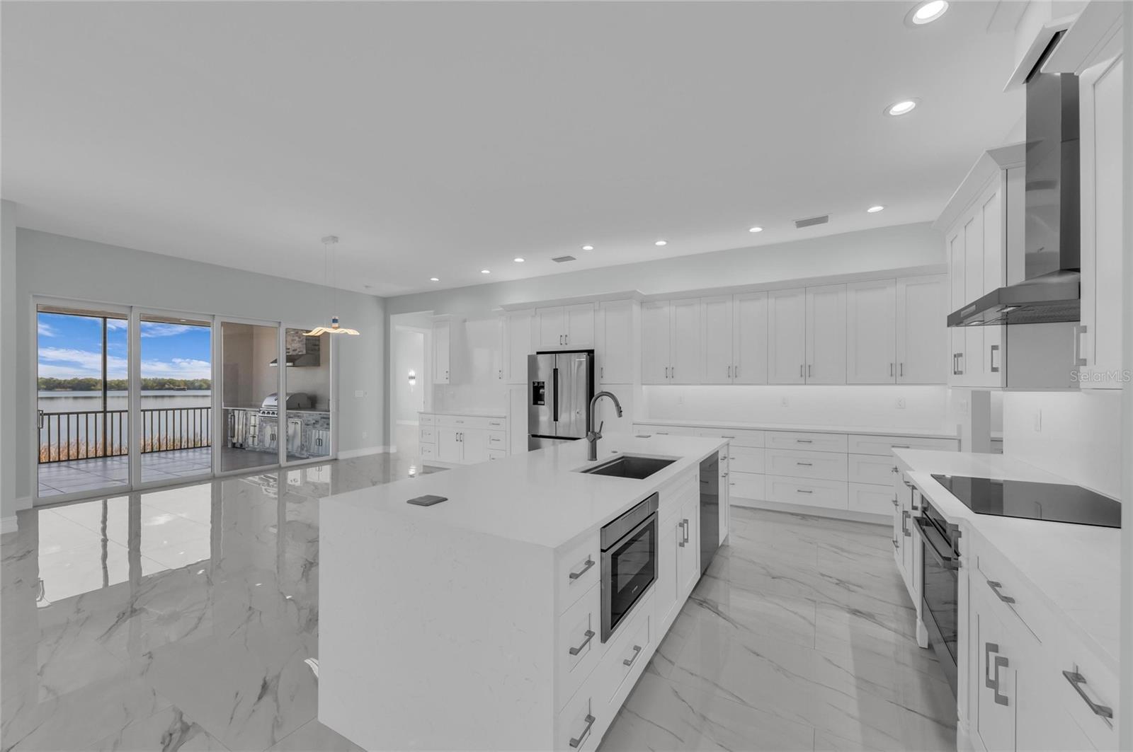 Image 22 of 65 For 2228 Harbour Drive