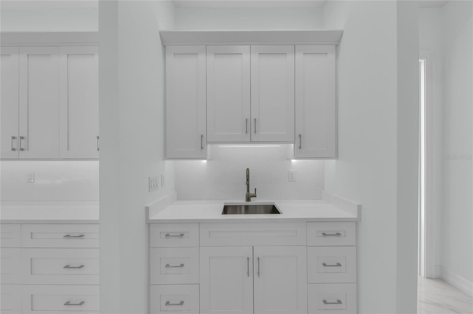 Image 26 of 65 For 2228 Harbour Drive