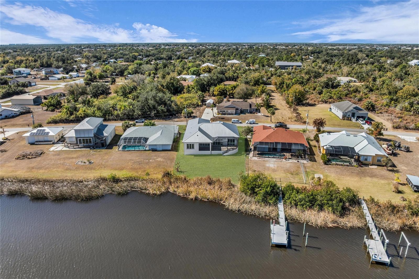 Image 5 of 65 For 2228 Harbour Drive