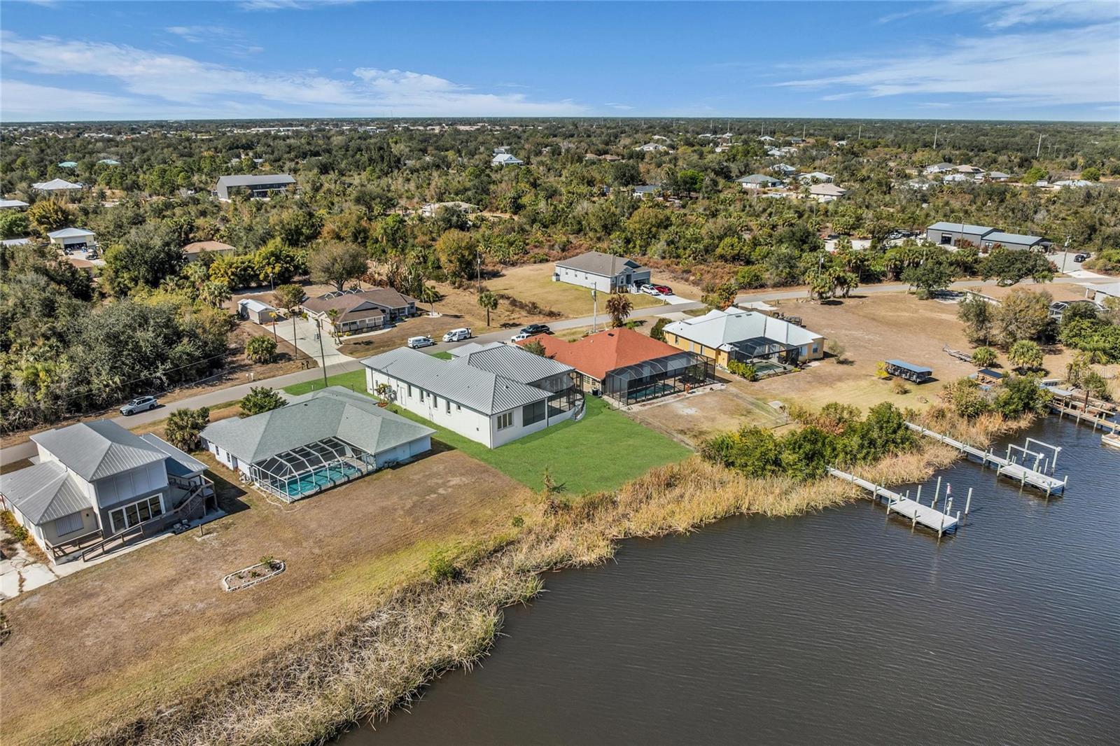 Image 6 of 65 For 2228 Harbour Drive