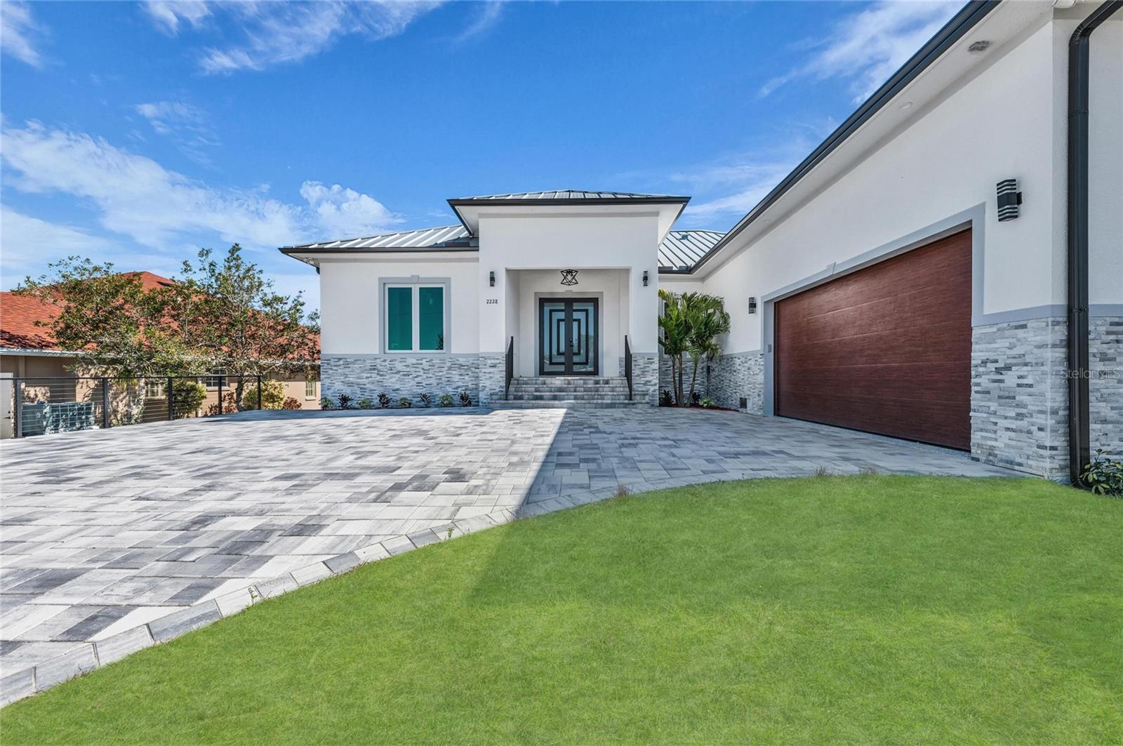 Image 8 of 65 For 2228 Harbour Drive