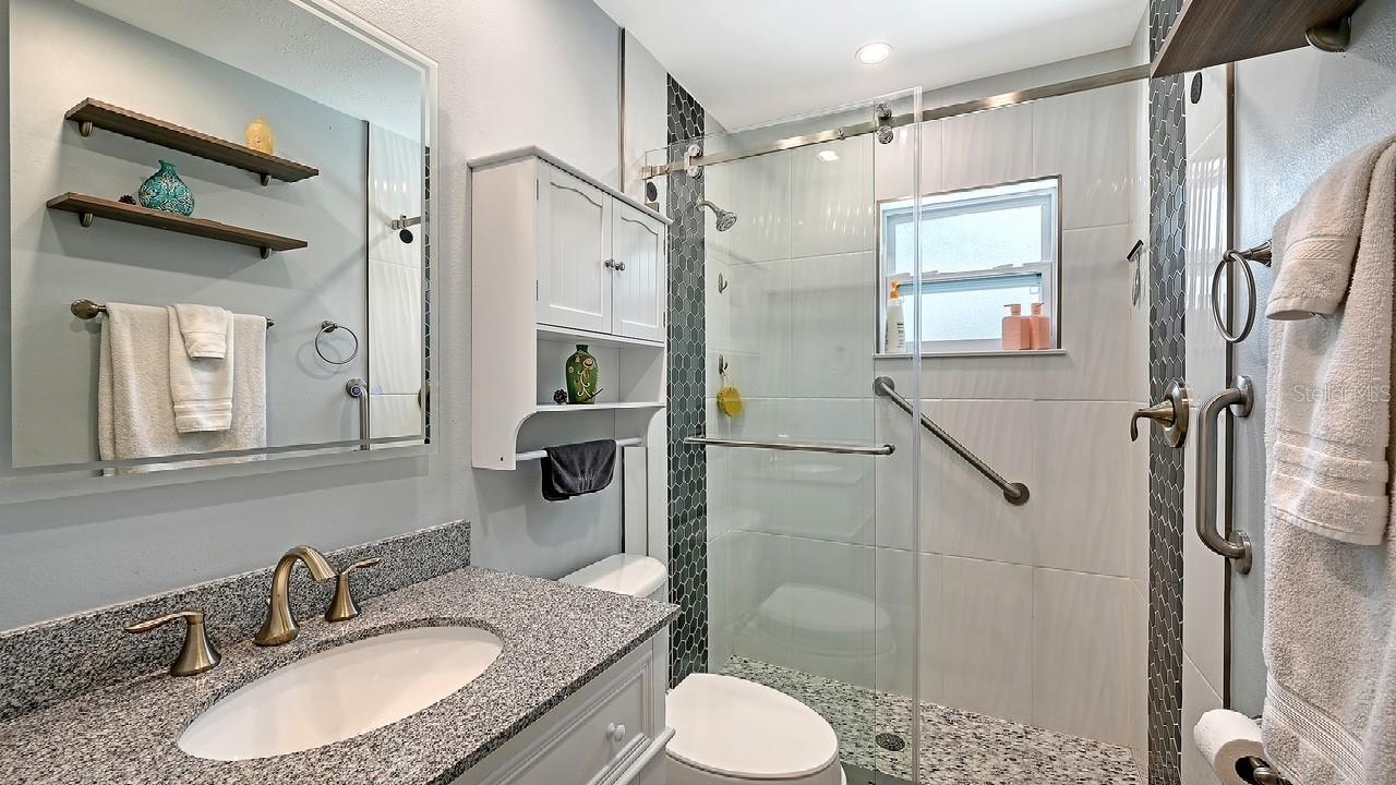 Image 25 of 73 For 2533 Waldemere Street