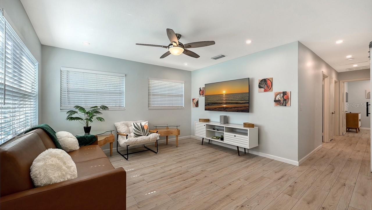 Image 5 of 73 For 2533 Waldemere Street