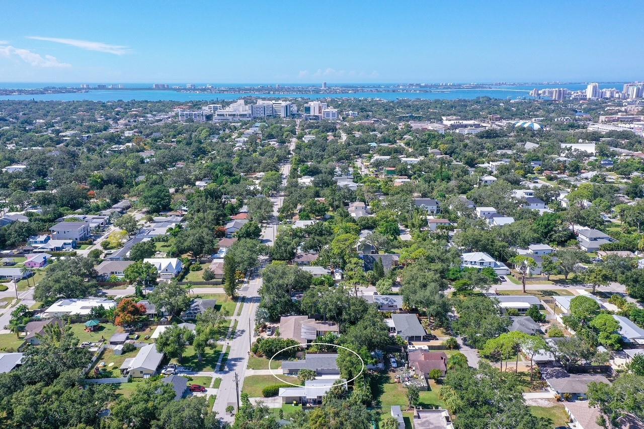 Image 71 of 73 For 2533 Waldemere Street