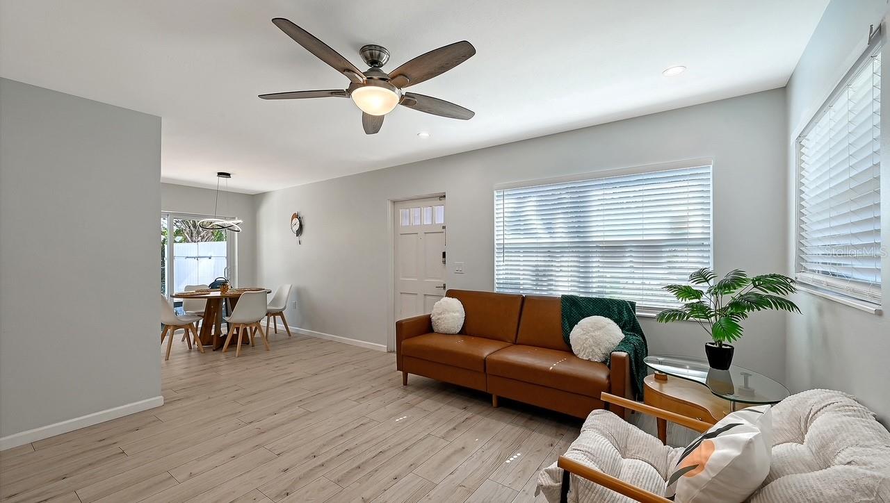 Image 8 of 73 For 2533 Waldemere Street