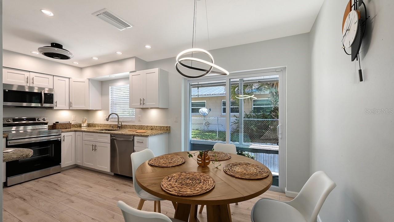 Image 9 of 73 For 2533 Waldemere Street